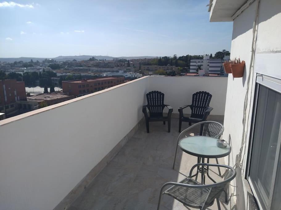 Atico/Estudio Cerca Del Centro De Jerez Apartment เฮเรซ เด ลาฟรอนเตรา ภายนอก รูปภาพ