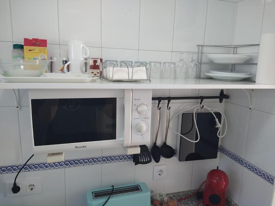 Atico/Estudio Cerca Del Centro De Jerez Apartment เฮเรซ เด ลาฟรอนเตรา ภายนอก รูปภาพ