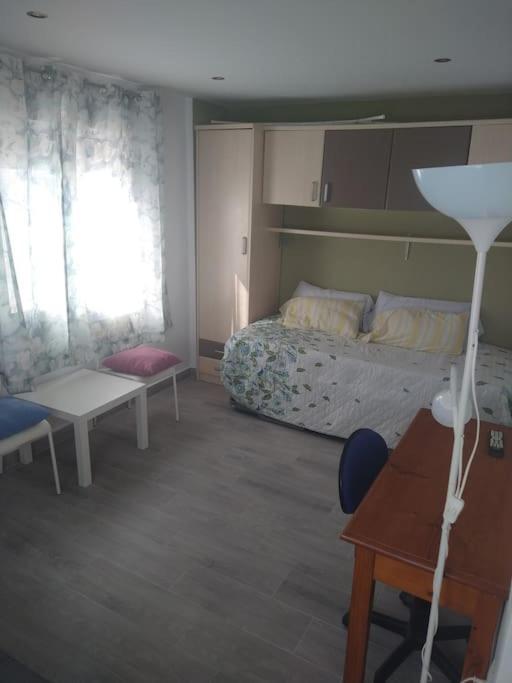 Atico/Estudio Cerca Del Centro De Jerez Apartment เฮเรซ เด ลาฟรอนเตรา ภายนอก รูปภาพ
