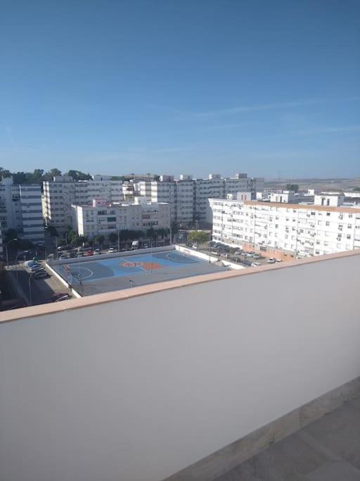Atico/Estudio Cerca Del Centro De Jerez Apartment เฮเรซ เด ลาฟรอนเตรา ภายนอก รูปภาพ